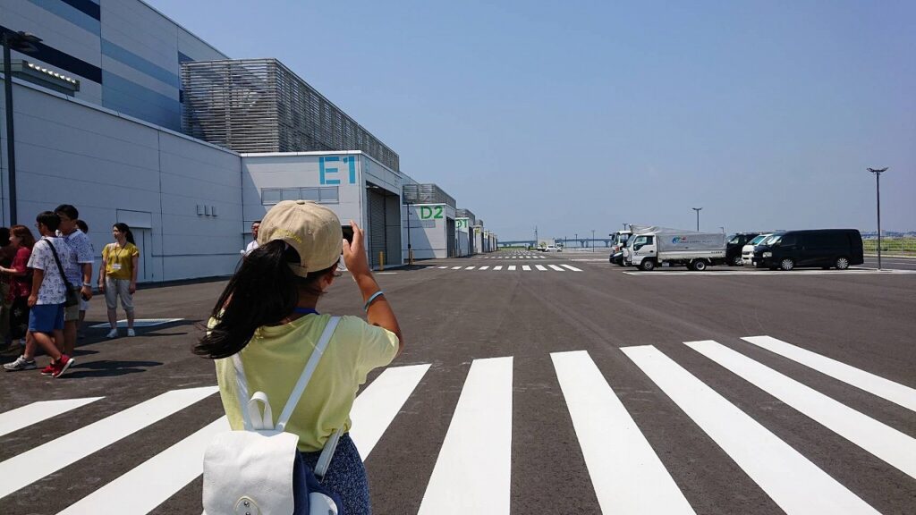 Aichi Sky Expo ローディングエリア